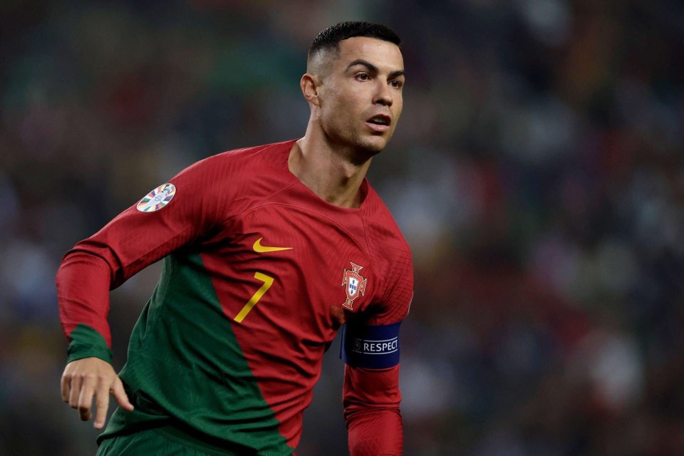 暖心！独行侠队今天为欧文的女儿阿祖莉·欧文送上生日祝福