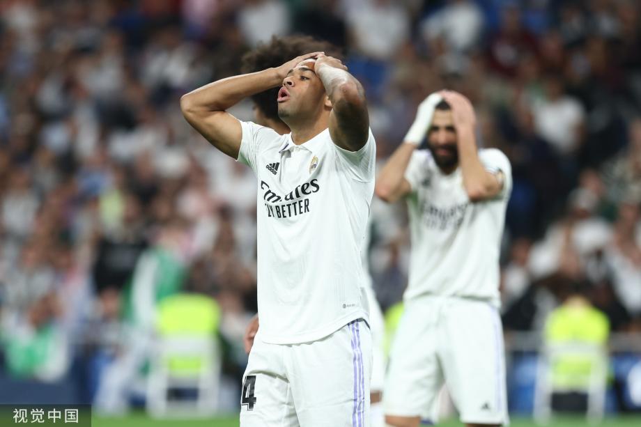 赛季得分新高！怀特全场投篮21中12，得到30分7板9助